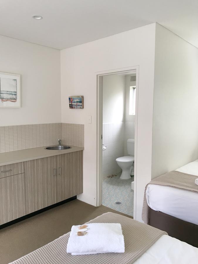 Thirroul Beach Motel Экстерьер фото